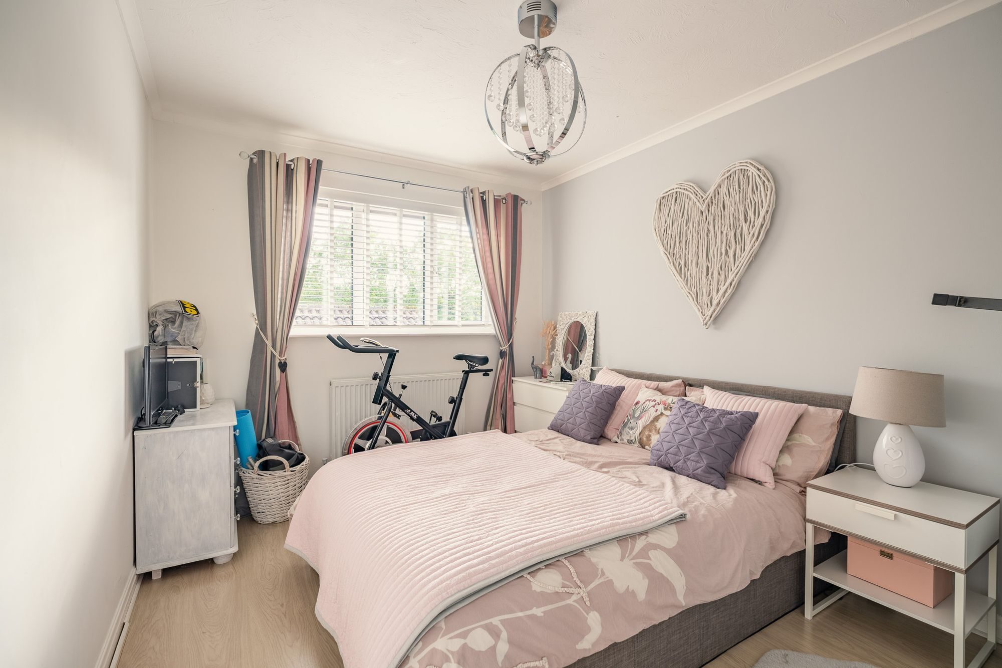 Ffordd Parc Castell, Bodelwyddan, LL18