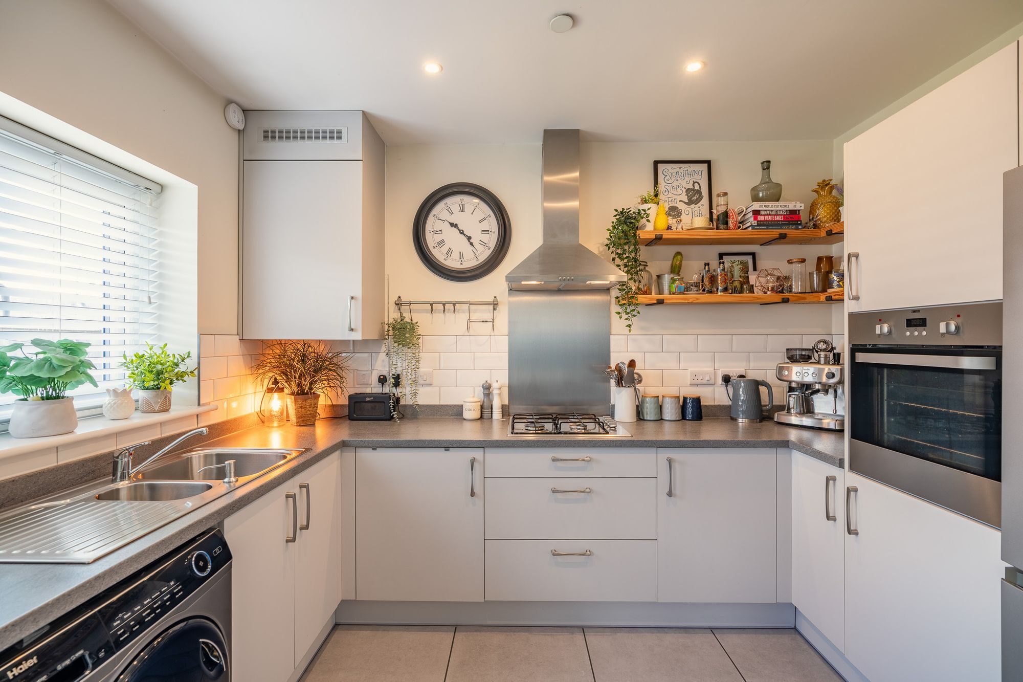 Cae Ddol, Abergele, LL22