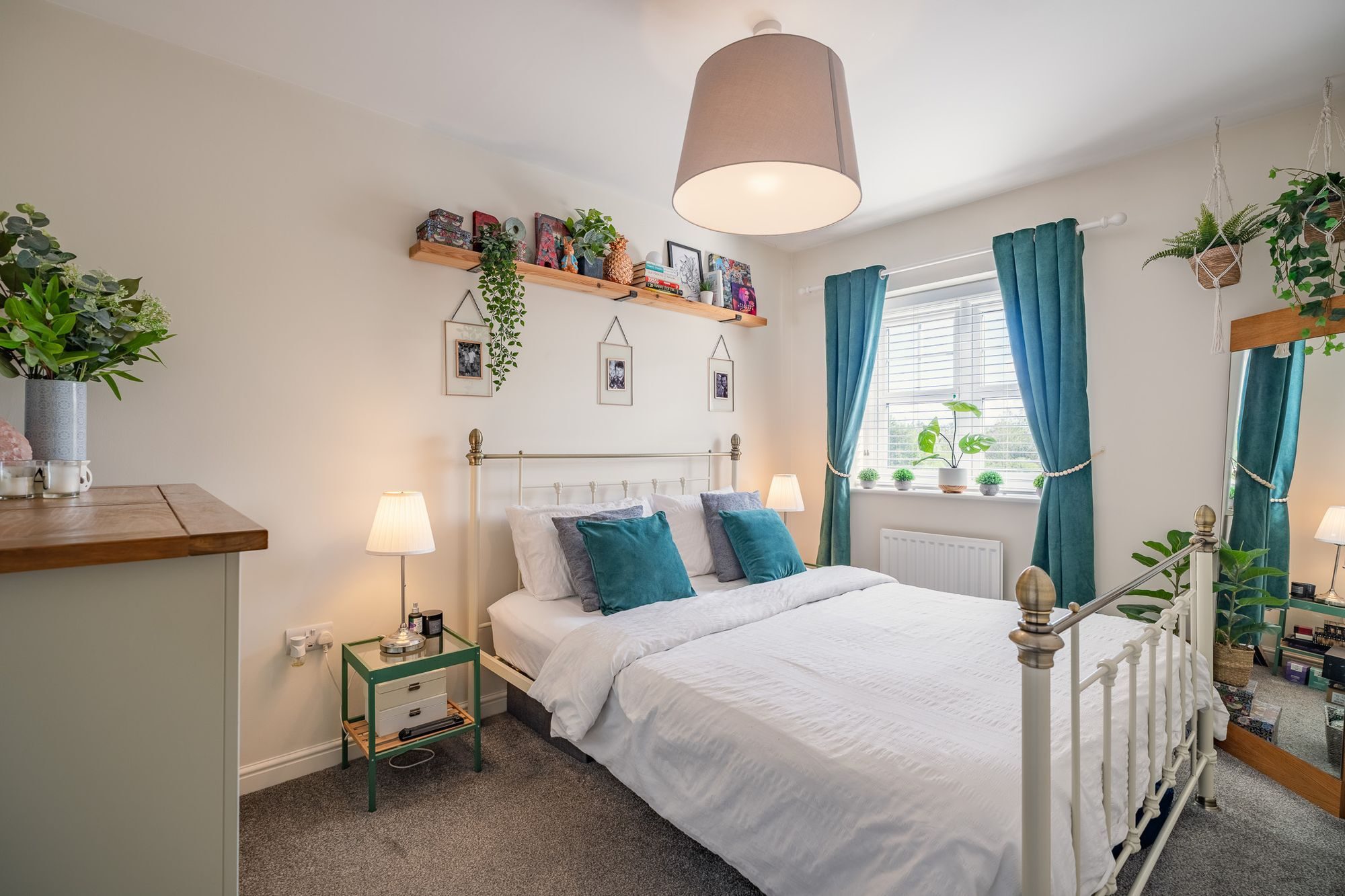 Cae Ddol, Abergele, LL22