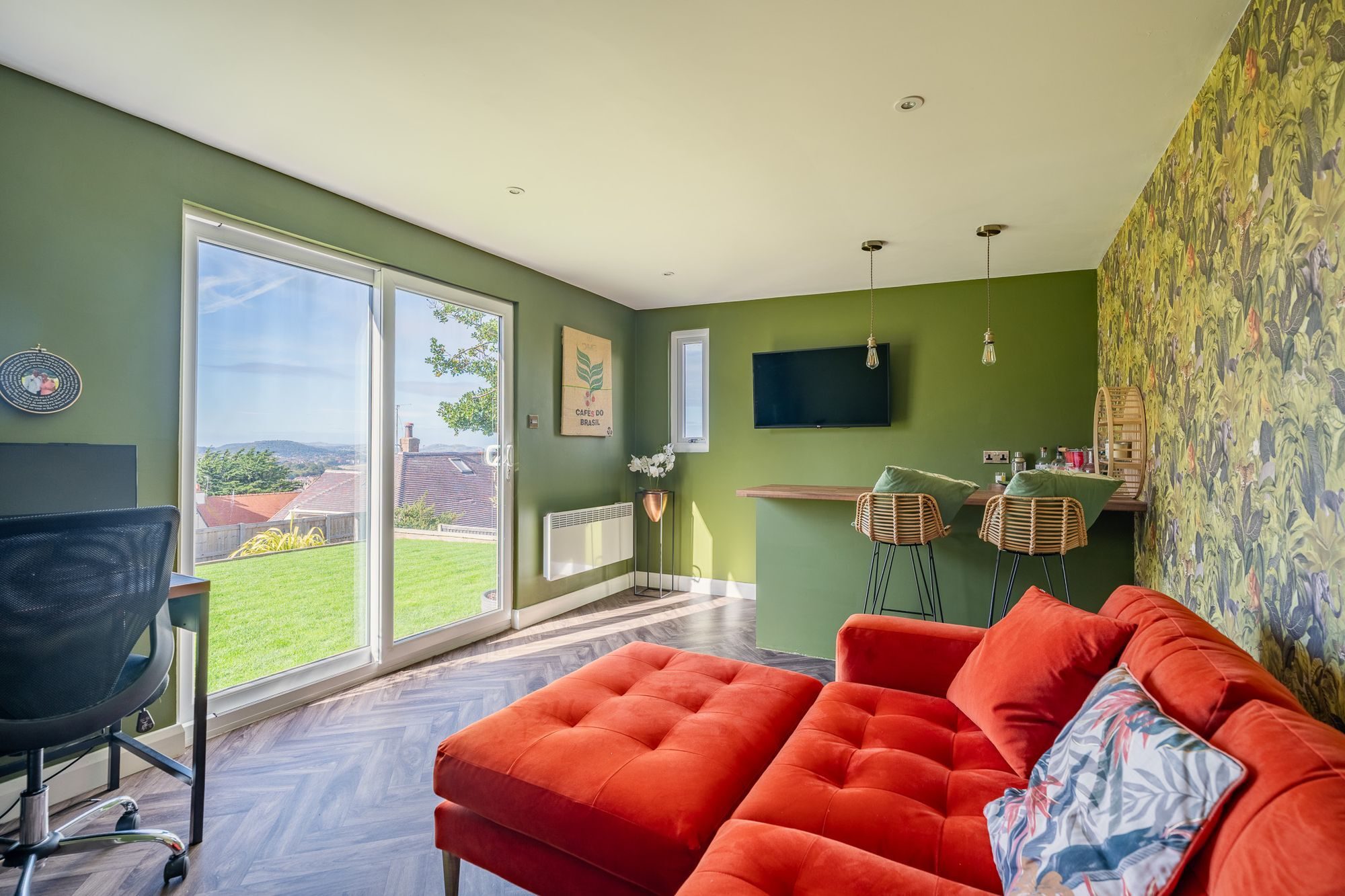 Peulwys Road, Old Colwyn, LL29